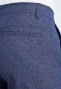 Under Armour Ulkoshortsit - green