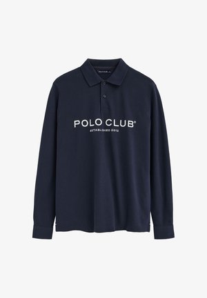 Polo a maniche lunghe blu navy con colletto, abbottonatura a due bottoni e scritta "POLO CLUB Established 2012" sul petto.