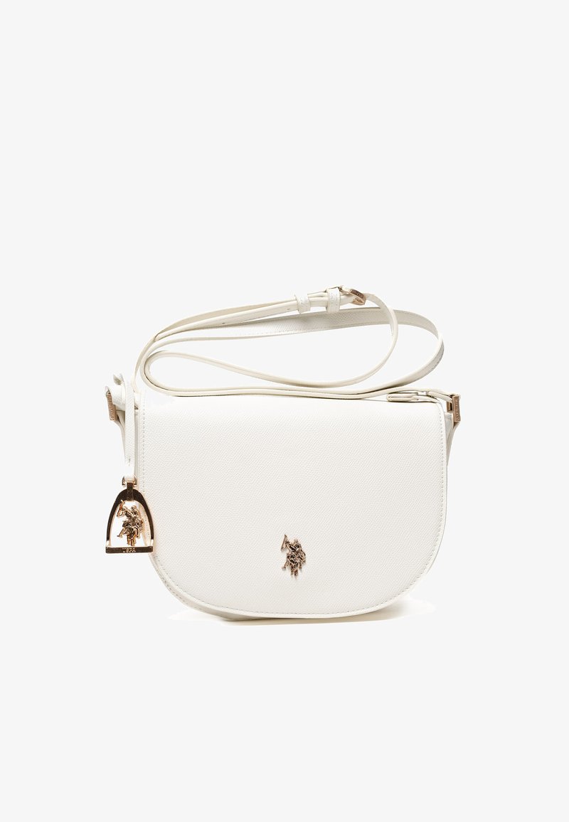 Borsa a tracolla bianca in pelle con finitura testurizzata, forma rotonda, accessori in metallo dorato e un emblema del logo sul davanti.