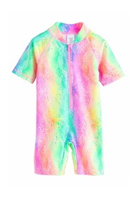 Costume da bagno a maniche corte con motivo arcobaleno realizzato in tessuto liscio. Presenta una zip frontale e un colletto alto. Le tonalità multicolori sfumano in tonalità pastello.