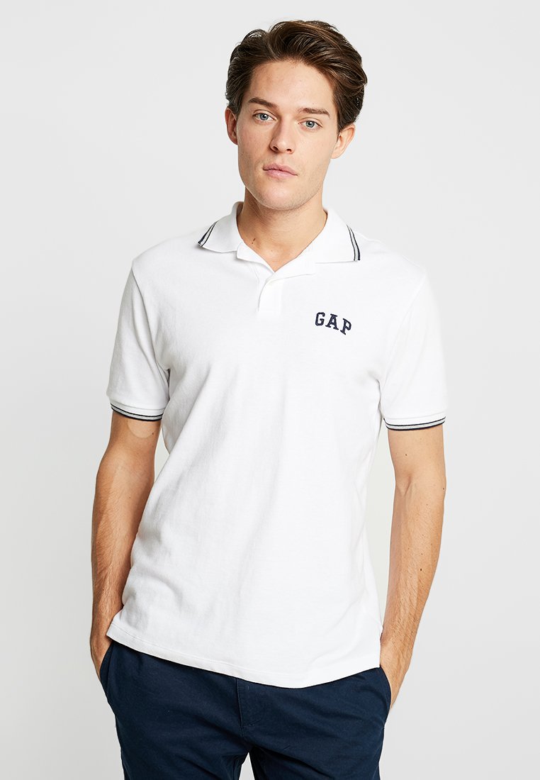 gap white polo