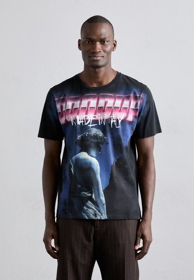 Black cotton graphic t-shirt featuring a colorful print of a statue, with "MADE IN ITALY" text. Short sleeves, crew neck design.