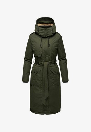 Parka longue vert olive avec capuche ajustable, fermeture éclair à l'avant, ceinture à la taille et grandes poches avant. Présente des détails côtelés aux poignets.