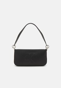 Calvin Klein Jeans SCULPTED SHOULDER POUCH - Borsa a mano - black