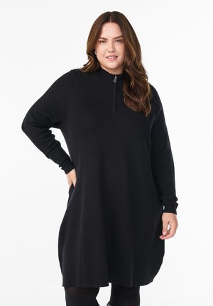 MIT HOHEM KRAGEN UND REISSVERSCHLUSS - Strickkleid - black