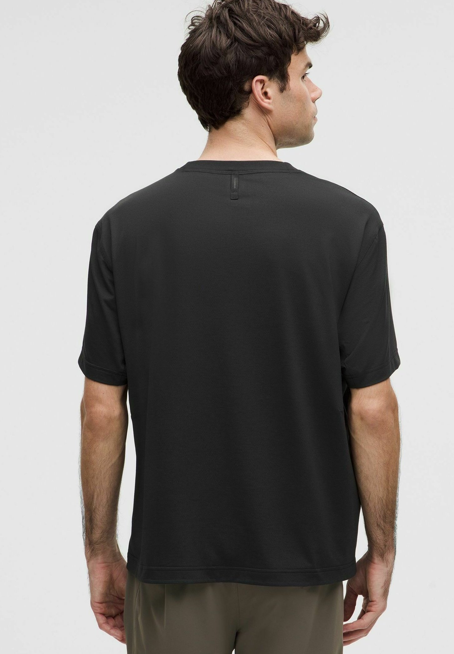 lululemon RELAXED-FIT - Basic T-shirt - black - Zalando