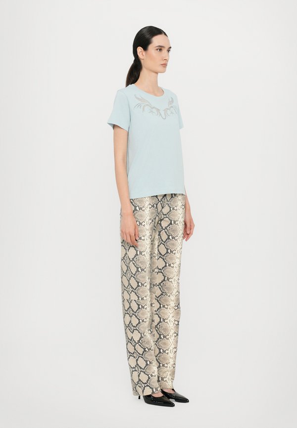 ALYS - Basic T-shirt - cloud3