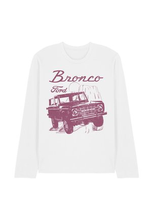 Weißes Langarmshirt mit einer Vintage-Illustration eines Ford Bronco Trucks in Lila, der im unwegsamen Gelände fährt, mit dem Text "Bronco Ford" darüber.