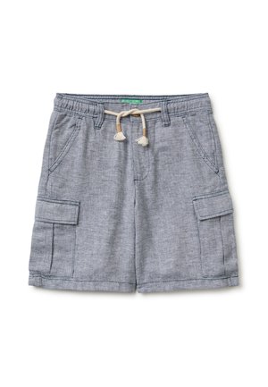 Lichtgrijze casual shorts met elastische tailleband, beige trekkoord, twee zijzakken en twee cargozakken met kleppen.