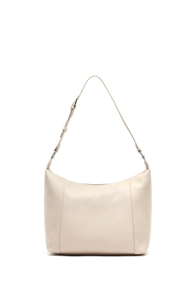 Borsa a tracolla in pelle beige con forma curvata, tracolla regolabile e superficie liscia; presenta delicate cuciture sui lati.