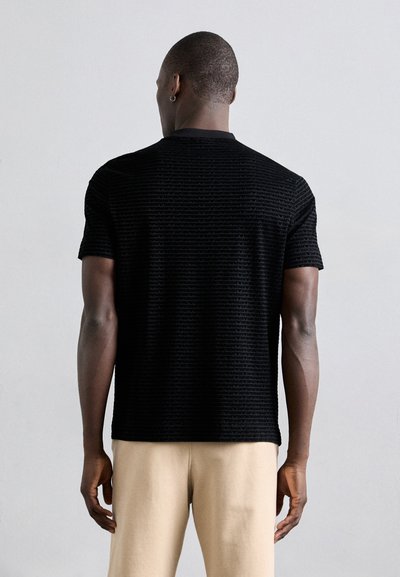 Emporio Armani T-shirts med print - black