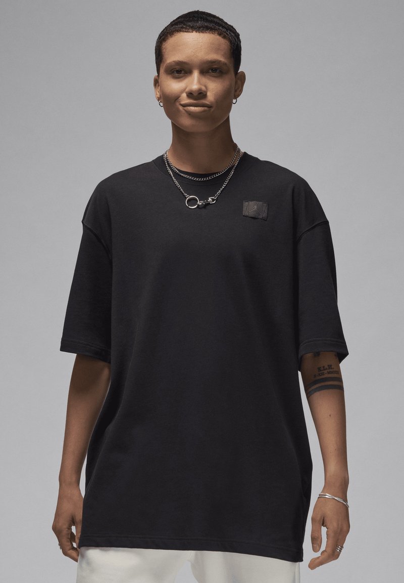 T-shirt Basique URBN DEPT Garçon Noir 100% Coton - Taille 8 Ans Col Rond - Occasion