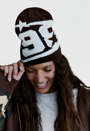 Bershka, GRAPHIC BEANIE - Bonnet - dark blue