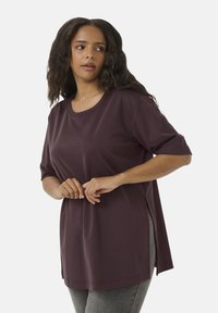 Kaffe Curve JENNA  - Camiseta básica - fudge