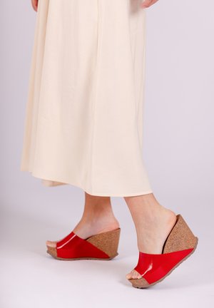 CORFU-253 - Heeled mules - red