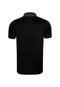 Černé polo tričko s krátkými rukávy, s límečkem se vzorem v tmavě zelené a černé barvě. Hladká textura, pohodlný střih a bez viditelných log.