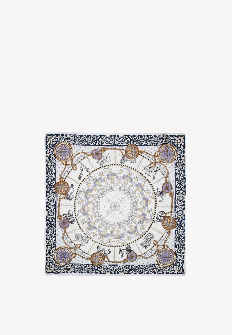 Vierkante zijden sjaal met een hemels ontwerp in het wit, marineblauw en goud. Gedetailleerd met astrologische symbolen en ingewikkelde patronen.