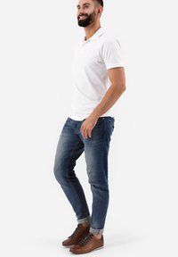 Wojas Stringate sportive - brown