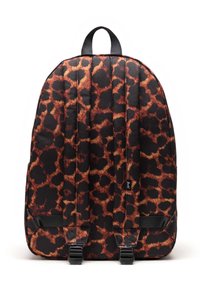 Mochila de estampado de leopardo negro y marrón con textura acolchada, dos correas ajustables y un asa superior. Presenta un pequeño parche con logo en el lateral.
