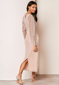 Lipsy HAND EMBELLISHED SLEEVE - Abiti per occasioni speciali - pink