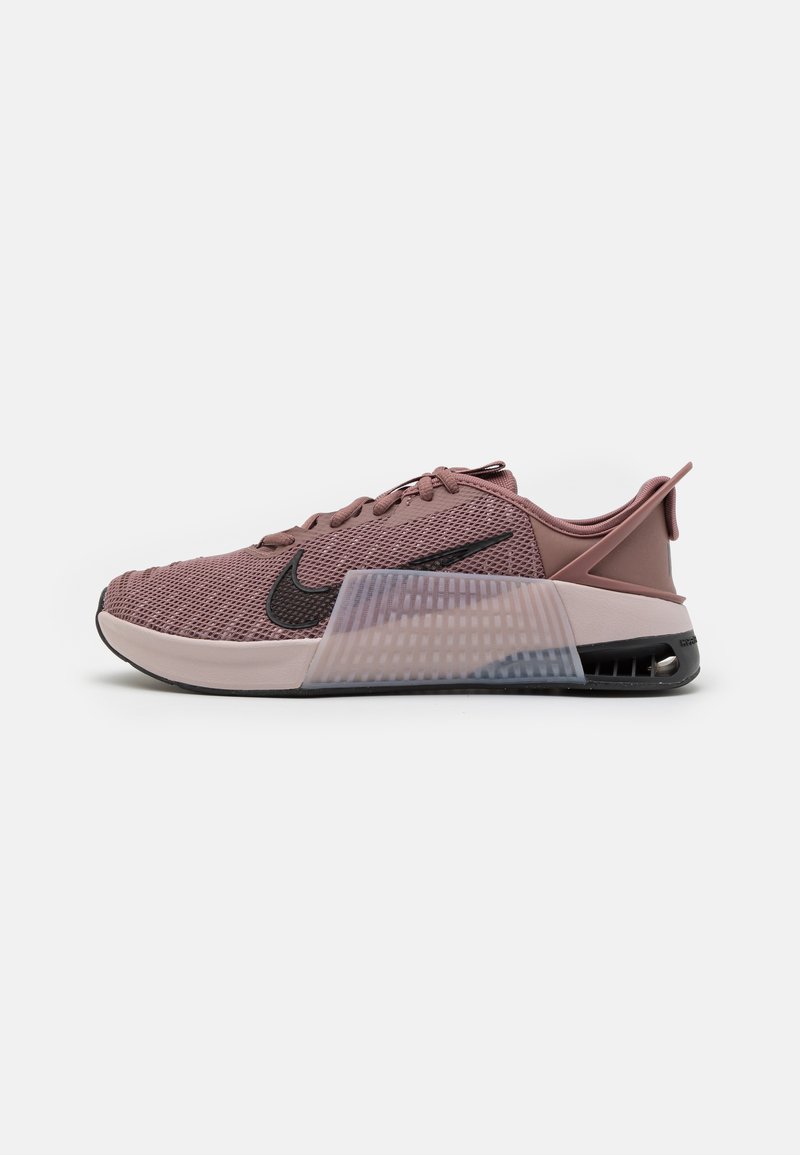 Nike Performance METCON 9 EASYON - Treningssko - smokey mauve/black/platinum violet