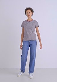 Levi's® THE PERFECT TEE - Lihtne T-särk - collegiate burgundy