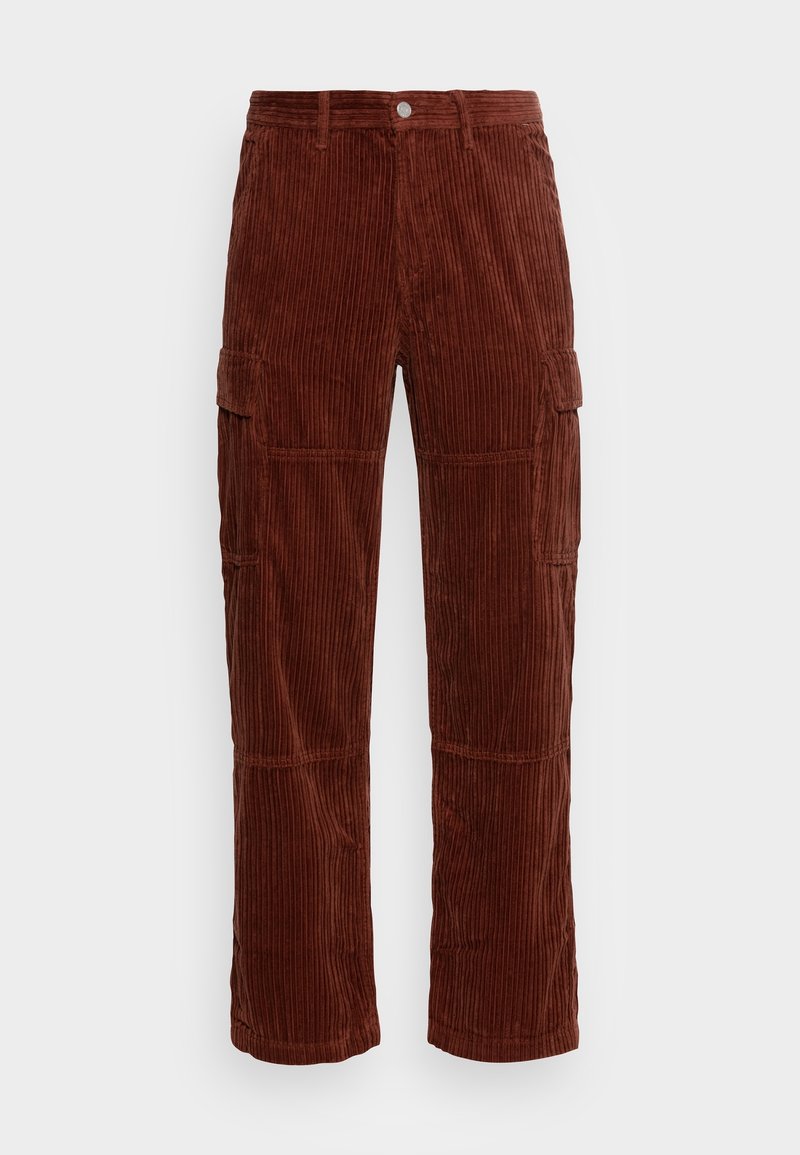 Bruine corduroy cargobroek met zijzakken, voorkennis, riemlussen en een knoopsluiting.