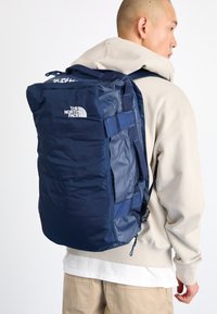 BASE CAMP VOYAGER DUFFEL 32L UNISEX - Weekender - shady blue-summit navy