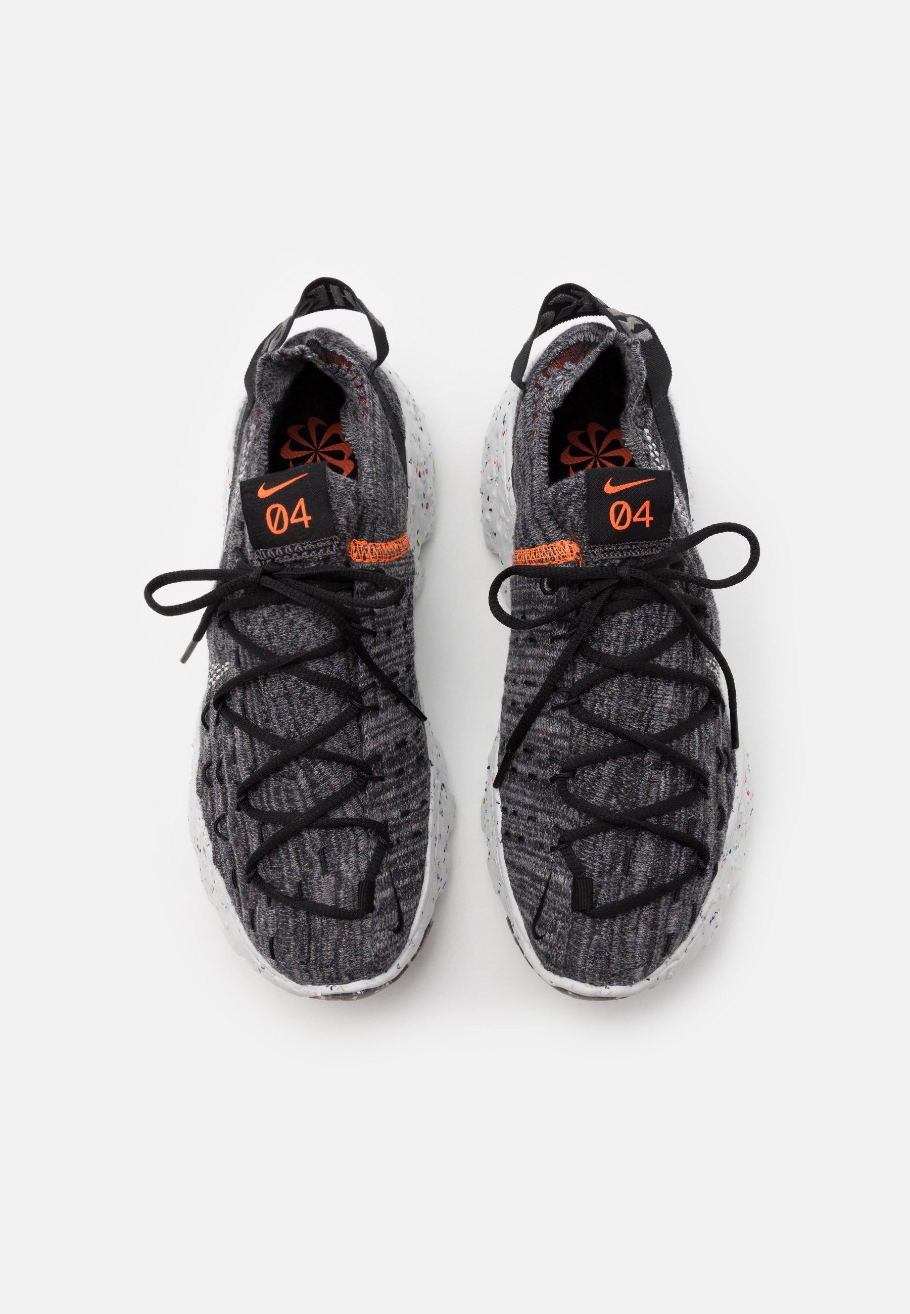 Nike Sportswear SPACE HIPPIE 04 - Sneakers laag - iron grey/photon  dust/black/hyper crimson/Grijs - Zalando.nl