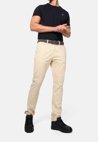 INDICODE JEANS Chinosy
