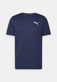 Námořnická modrá tričko s krátkým rukávem vyrobené z lehké látky, s bílým logem Puma na levé části hrudníku a kulatým výstřihem.