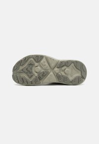 Thumbnail Image 9