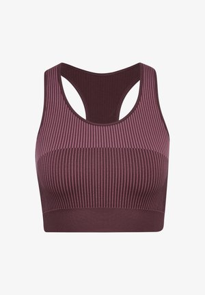 Sujetador deportivo burdeos con textura acanalada, diseño de espalda nadadora y acentos en un púrpura claro contrastante en la parte superior.