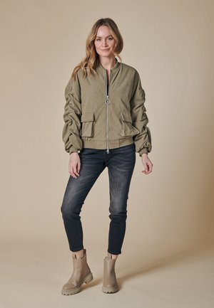 ALBA - Bomberjacke - olive