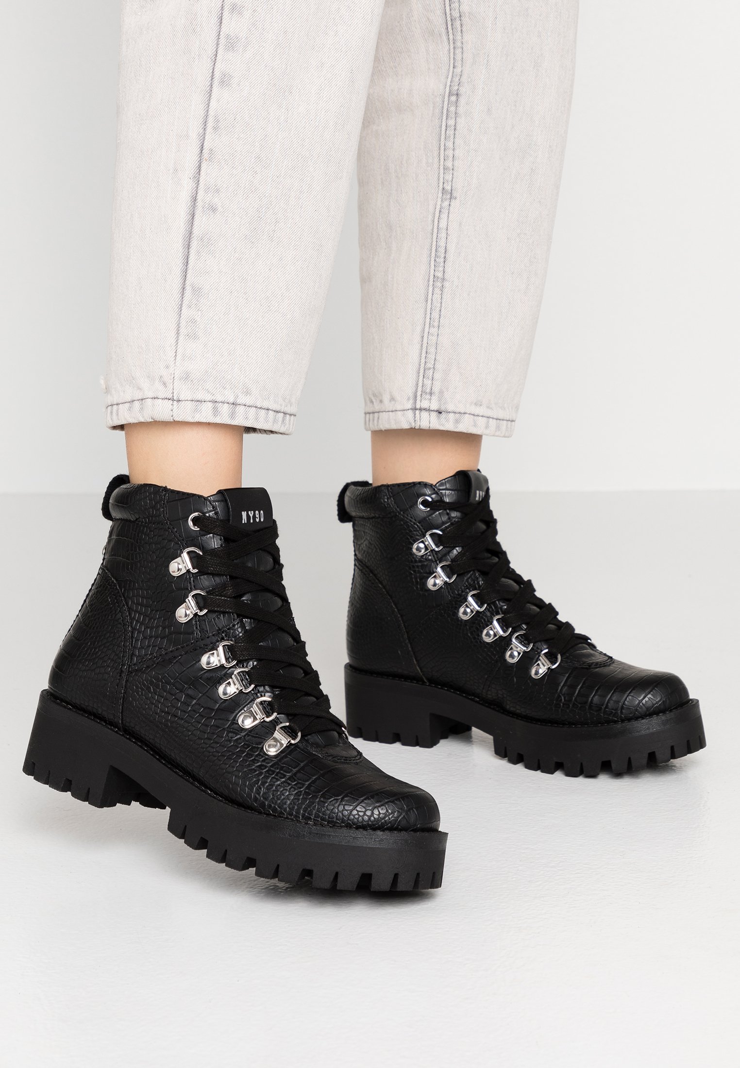 steve madden bam combat boot