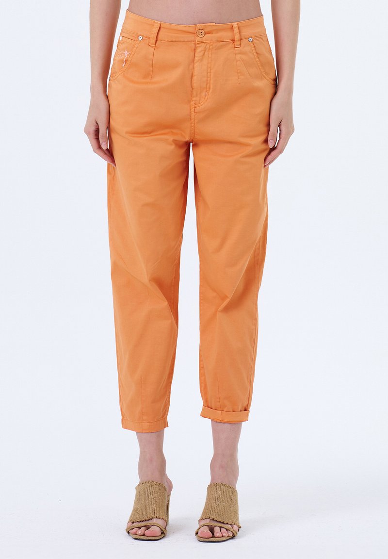 Miracle of Denim - Relaxed fit jeans - soft apricot, Vergroten