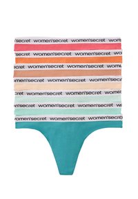 String en teal avec des bandes multicolores en haut portant le texte "women'secret." Design épuré, avec un tissu doux et une taille élastique.