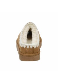 ara ALASKA - Slippers - braun