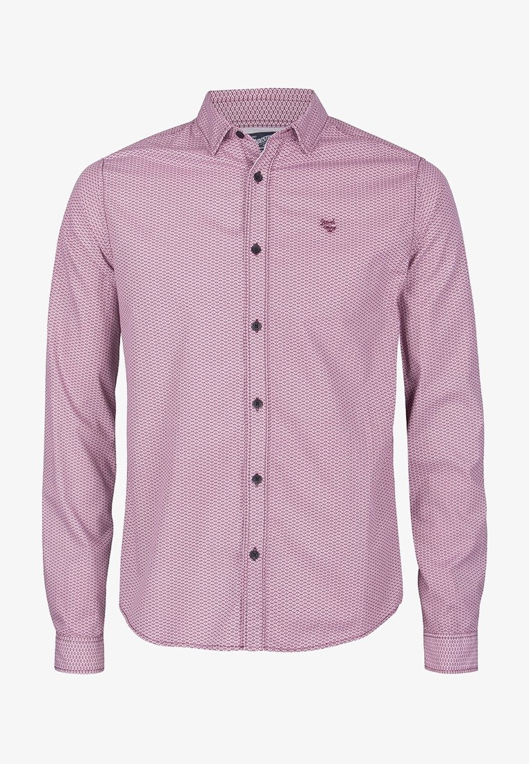 Punainen geometrisesti kuviollinen pitkähihainen paita, napitettava tyyli, jossa on terävä kaulus ja mustat napit, sekä pieni brodeerattu logo rinnassa.