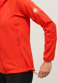 Mammut MASSONE HOODED - Outdoorjakke - mammut red