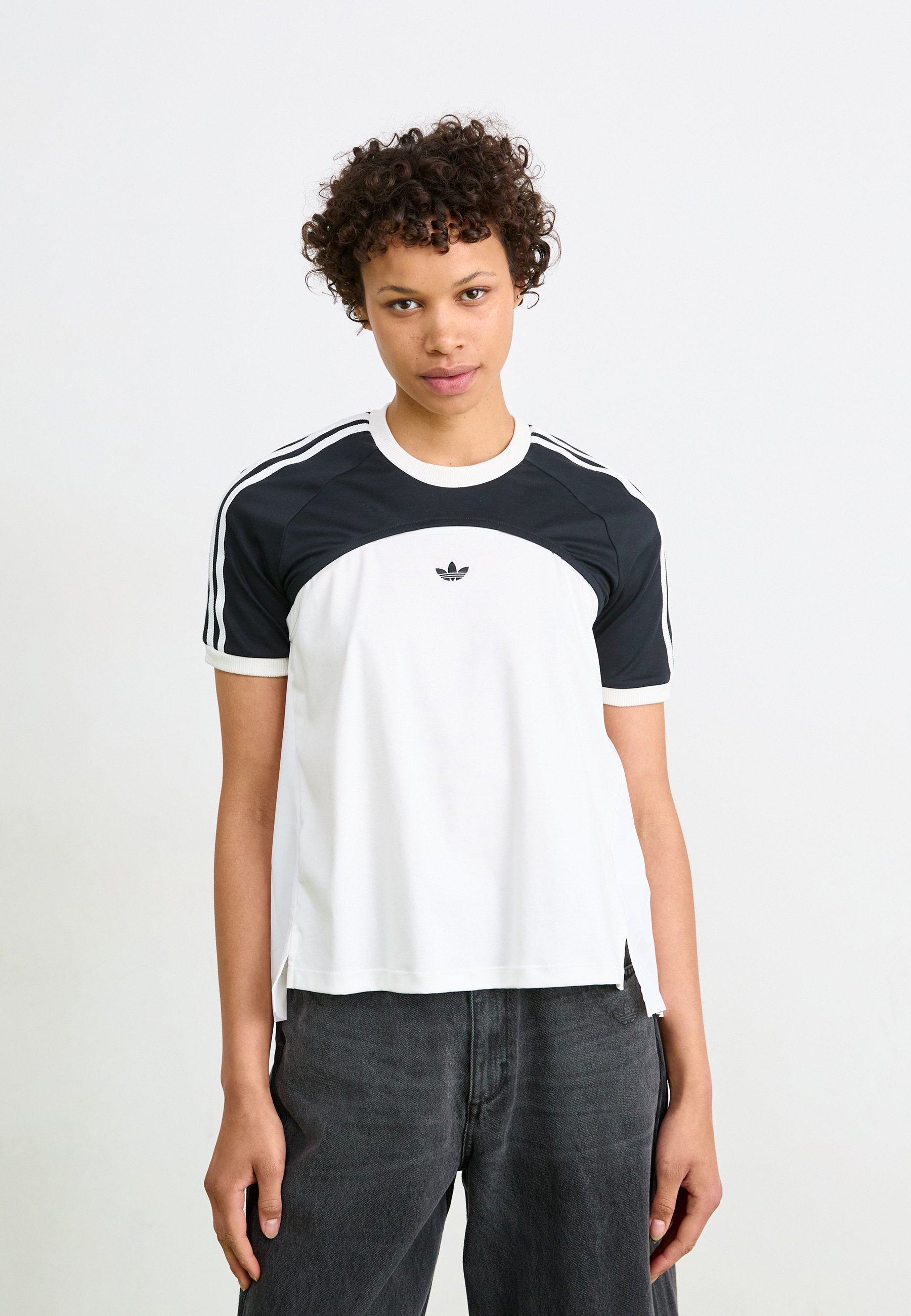 売れ筋商品|||アディダスオリジナルス Tシャツ レディース トップス R3CODED CALI TEE 2 IN 1 - Top - black/white adidas Originals R3CODED CALI TEE 2 IN 1 - Top - black/white