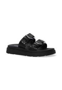 Zwarte slidesandalen met brede banden en metalen gespen op een witte achtergrond, met een dikke, comfortabele zool.
