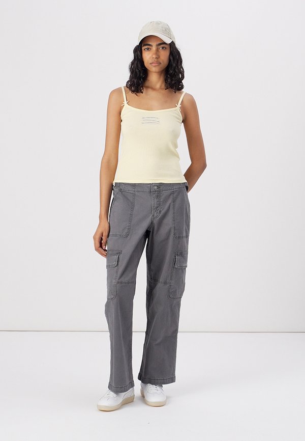 BOW STRAP CAMI  - Top3