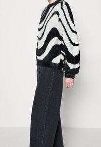 Cras Sweter