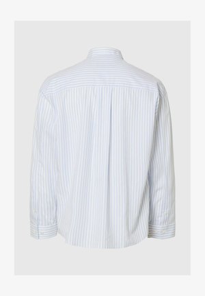 Lichtblauw-wit gestreept overhemd, lange mouwen, knoopsluiting aan de kraag, smalle strepen, zachte katoenen stof en knoopmanchetten.