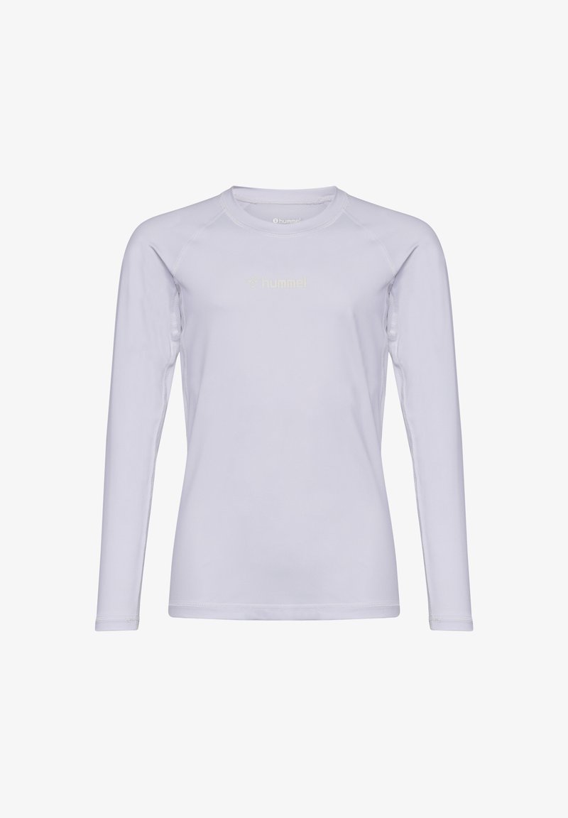 Langärmliges, helllila Sportoberteil aus glattem, feuchtigkeitsableitendem Material, mit einem dezenten Logo in der Mitte vorne.