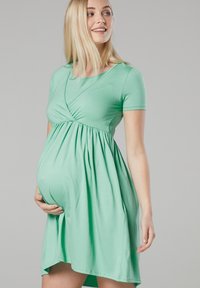 Chelsea Clark UMSTANDS UND STILLKLEID - Džersejové šaty - Pastellgrün