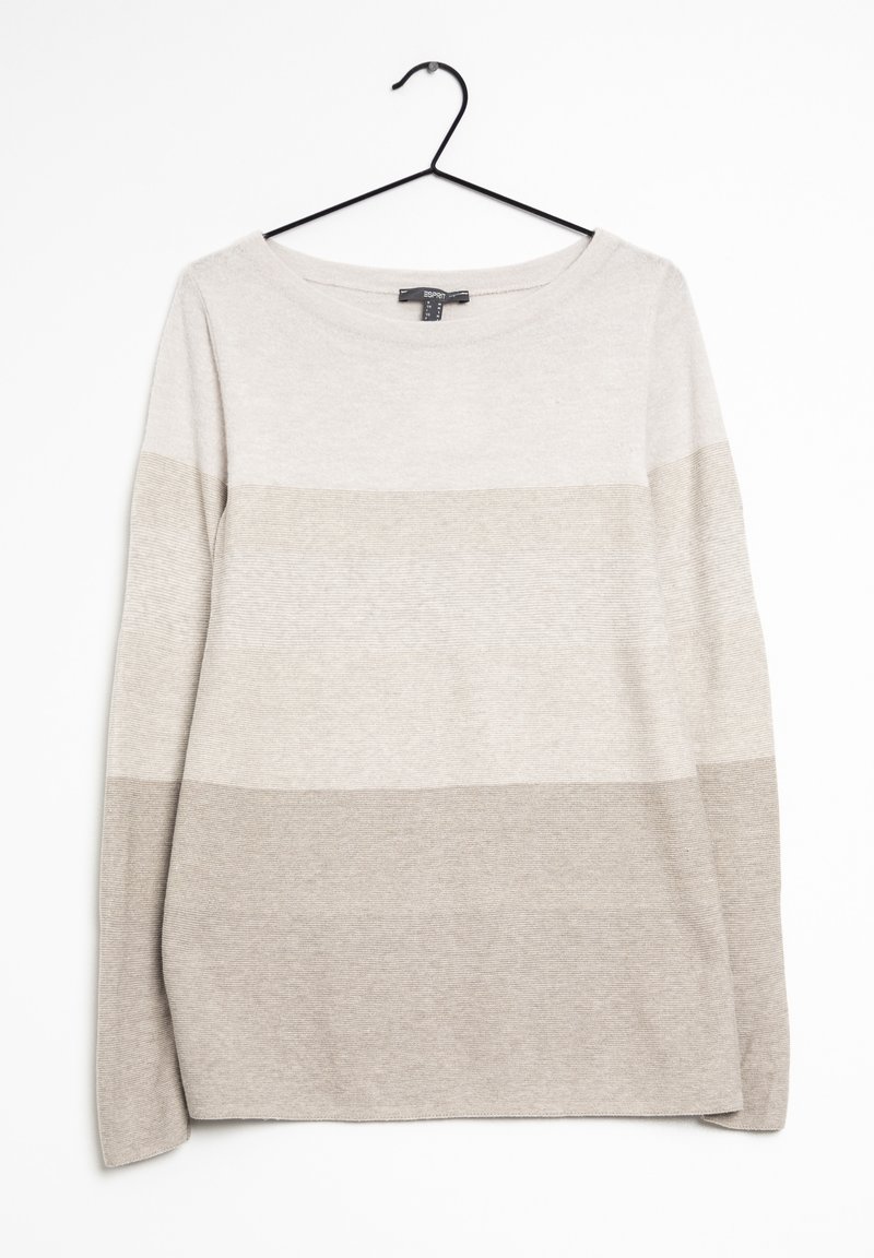 Maglione a maniche lunghe in maglia con blocchi di colore orizzontali beige e beige chiaro appeso a una gruccia nera.