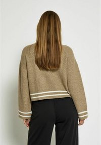 PEPPERCORN KAMILLA - Cardigan - kelp sand
