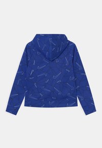 Felpa con cappuccio blu caratterizzata da un motivo geometrico con contorni neri e dettagli bianchi. Realizzata in tessuto liscio, design corto con maniche lunghe.